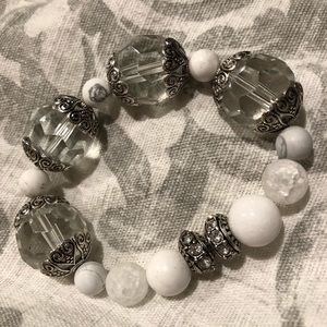 Elegant glam elastic beaded bracelet